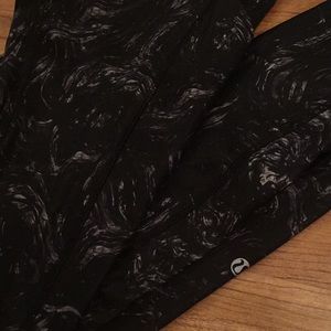 LULULEMON LEGGINGS